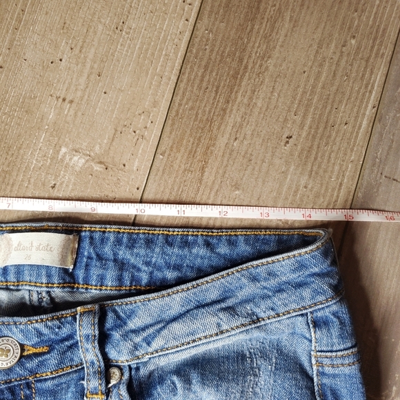 altar'd state size 26 distressed faded women's blue jeans EUC - Picture 6 of 16